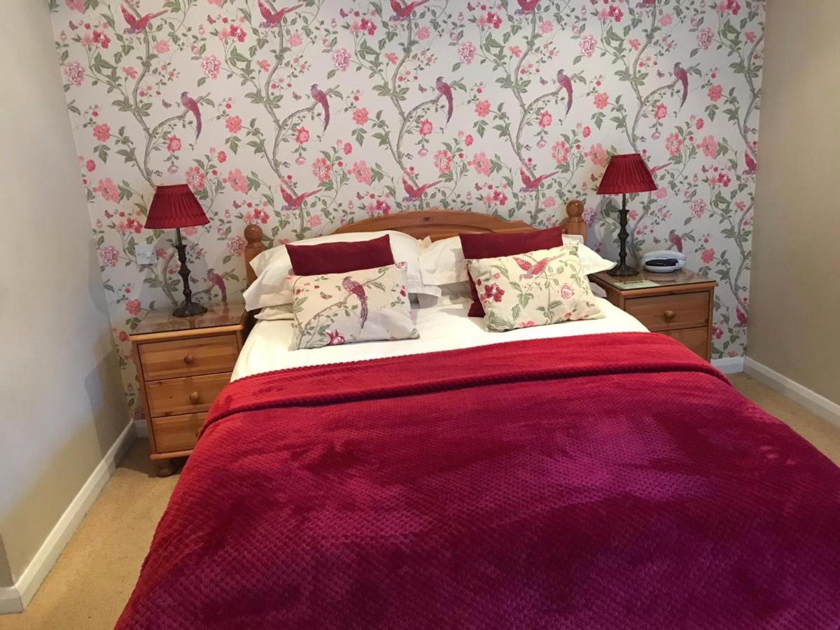 West Lodge Hotel Aylesbury  Extérieur photo