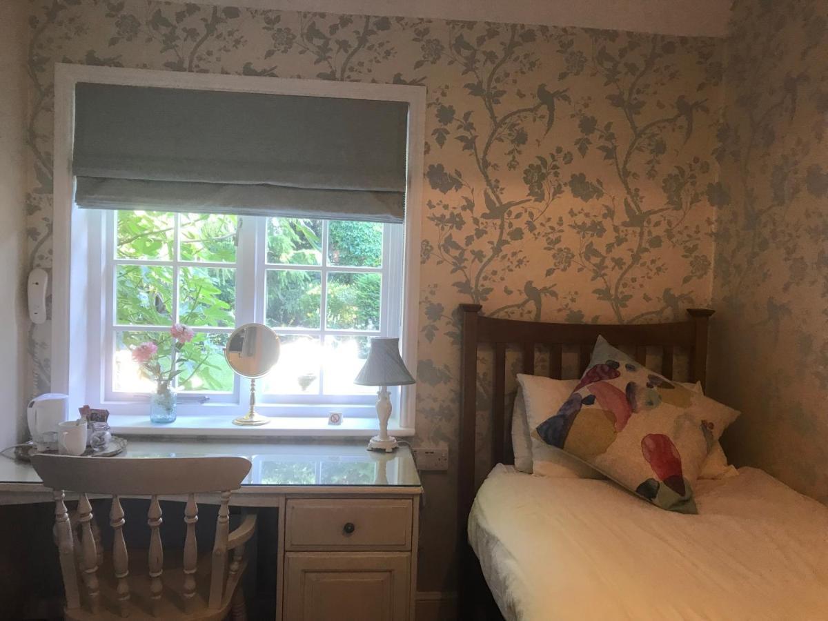 West Lodge Hotel Aylesbury  Extérieur photo