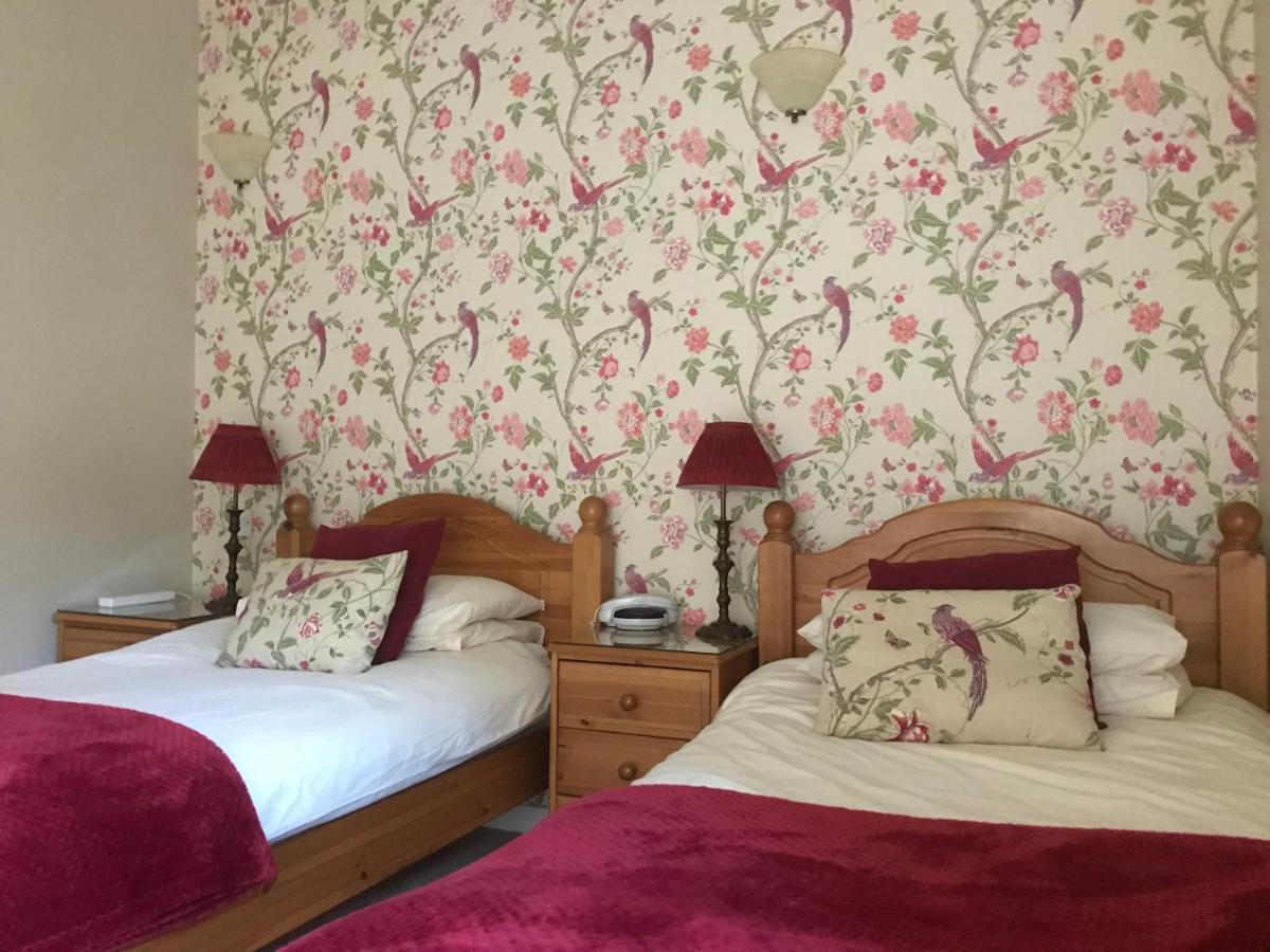 West Lodge Hotel Aylesbury  Extérieur photo