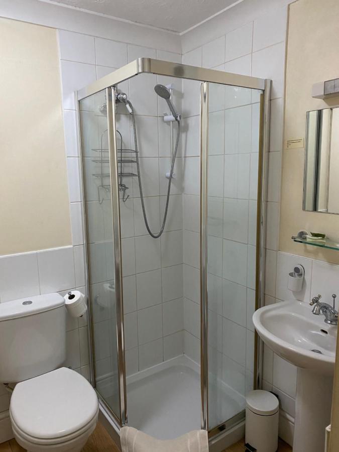 West Lodge Hotel Aylesbury  Extérieur photo