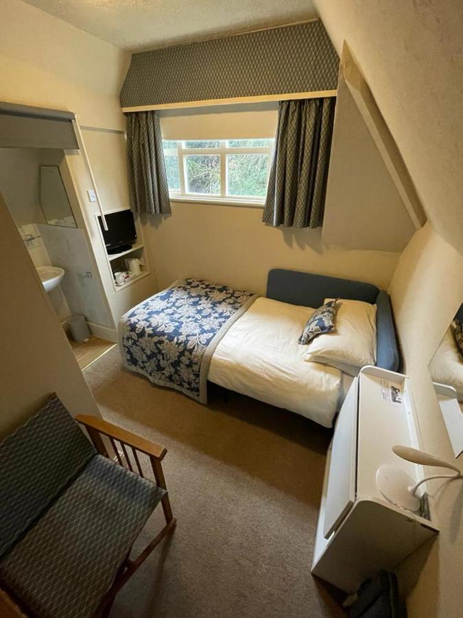 West Lodge Hotel Aylesbury  Extérieur photo